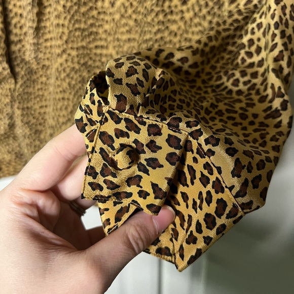 Vintage 100% Silk Cheetah Leopard Blouse - Picture 7 of 7